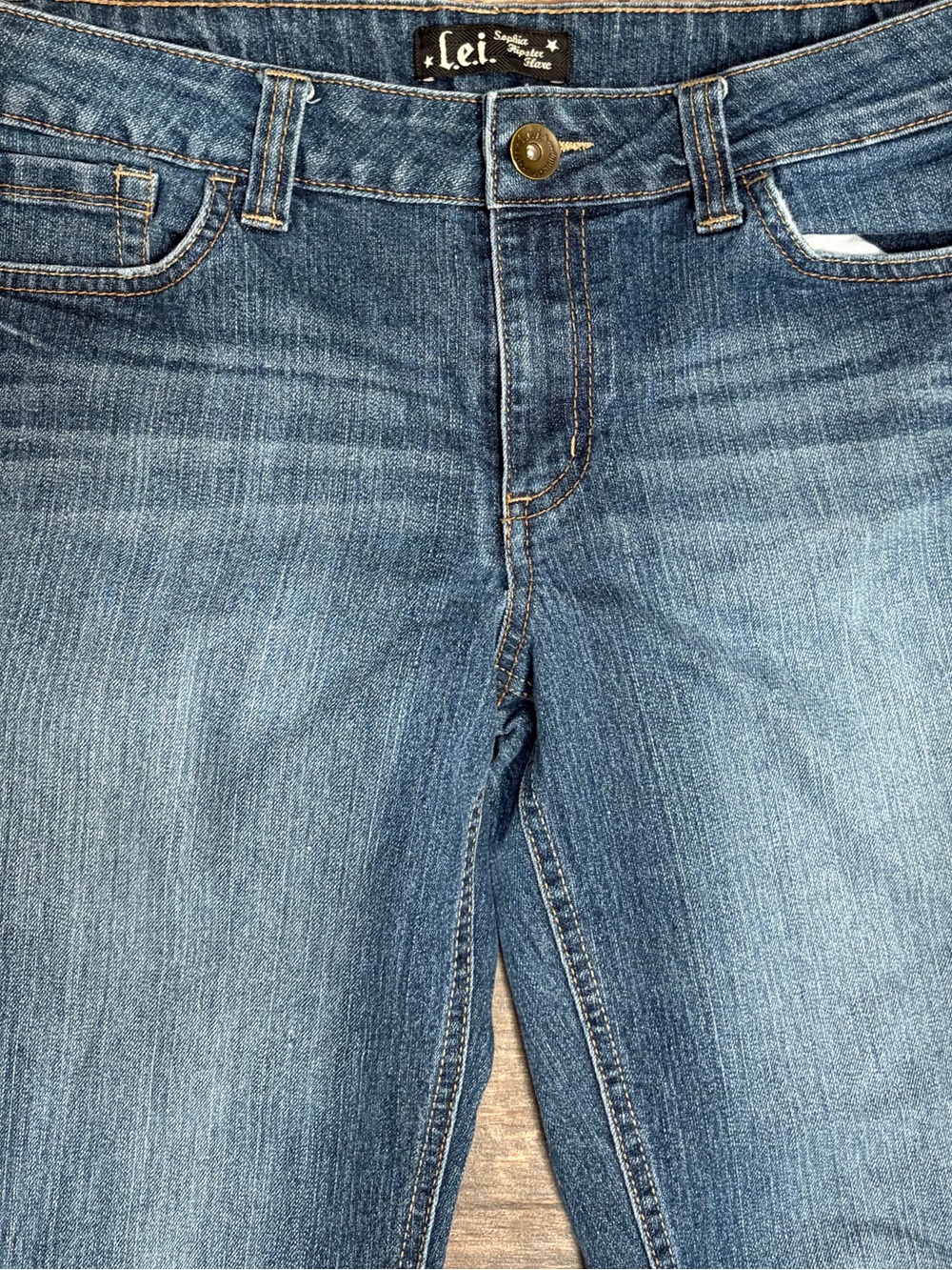 L.E.I Mid Wash Flare Jeans in Denim Blue - Picture 4 of 4